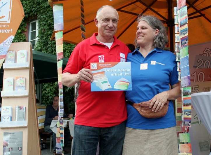 Hermann Pröbstl und Regionalgruppenleiterin Katharina Gruber-Trenker freuen sich auf die Zusammenarbeit.